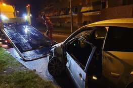 Eenzijdig ongeval in Zaandam. Bestuurder aangehouden, bijrijder gewond