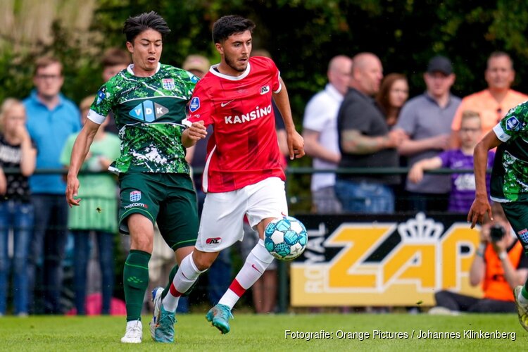 AZ opent met zege tegen PEC Zwolle in Dirkshorn