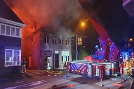 Grote brand in centrum Zaandam legt pand in de as