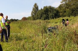 Auto crasht op Guisweg in Koog aan de Zaan