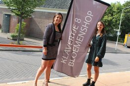 Feestelijk heropende Bloemenshop Klavertje 8 sponsort Zaans voetbaltalent Ginia Caprino