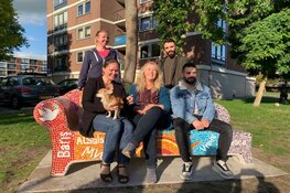 Nieuwe ‘Social Sofa voor Vrede’ onthuld in Poelenburg
