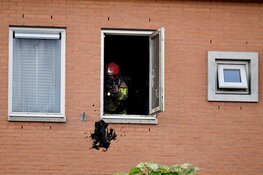 Veel rook bij woningbrand in Assendelft