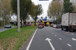 Beknelling bij ongeluk in Oostzaan