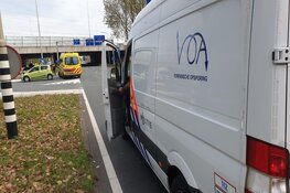 Beknelling bij ongeluk in Oostzaan