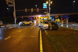 Botsing met veel schade in Wormerveer