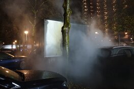 Auto en bestelbus uitgebrand in Zaandam