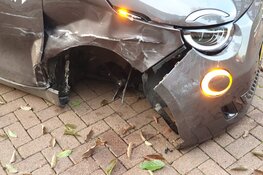 Automobilist ramt meerdere auto's in Wormerveer