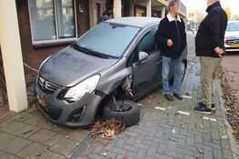 Automobilist ramt meerdere auto's in Wormerveer