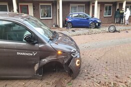 Automobilist ramt meerdere auto's in Wormerveer