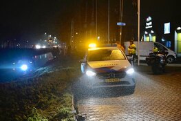 Auto te water langs N246 bij Wormerveer