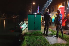 Auto te water, inzittenden spoorloos