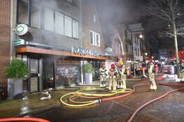 Grote brand bij pizzeria in Zaandam