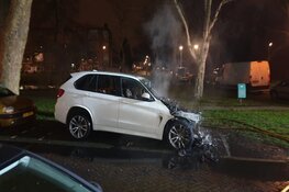 Wéér autobrand in Zaandam, dit keer in Oud-Zuid