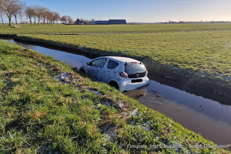 Automobilist van de weggedrukt in Assendelft