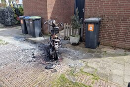 Scooter in brand in Zaandam