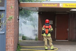 Containerbrand bij bakkerij in Assendelft