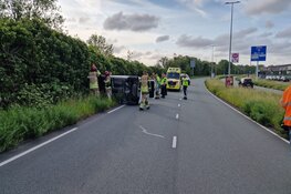 Gecrashte automobilist Zaandam met de schrik vrij