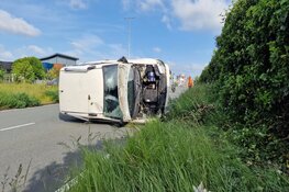 Gecrashte automobilist Zaandam met de schrik vrij