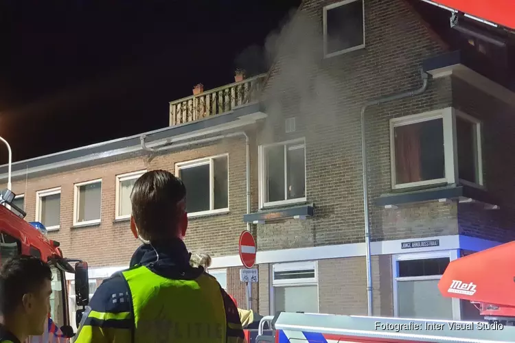 Brand in woning aan Zuiddijk in Zaandam
