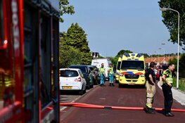Brand in bedrijfsverzamelgebouw Zaandam, twee personen in veiligheid gebracht