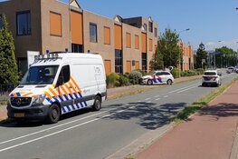 Vrouw zwaargewond bij aanrijding Wormerveer