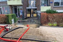 Wateroverlast bij flat in Zaandijk