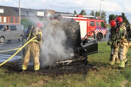 Auto door brand verwoest op N246