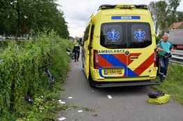 Twee gewonden bij ongeluk op fietspad in Krommenie