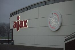 Ajax contracteert Emre Ünüvar