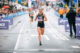 Olympiërs aan de start van Dam tot Damloop