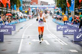 Olympiërs aan de start van Dam tot Damloop