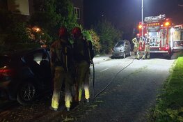 Auto door brand verwoest in Zaandijk