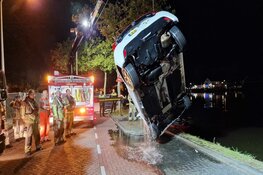Twee duikteams gealarmeerd voor auto in de Zaan