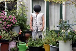 Op zondag 22 oktober speelt theatergezelschap Project Wildeman de voorstelling Lichtstilte in het Zaans Toneelhuis.