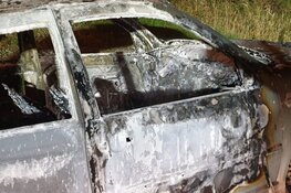 Auto door brand verwoest aan Kleine Tocht in Zaandam