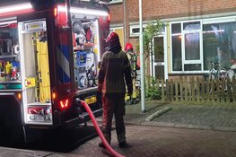 Veel schade in woning na brand in koelkast