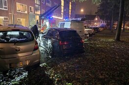 Brand in peperdure Audi vermoedelijk aangestoken