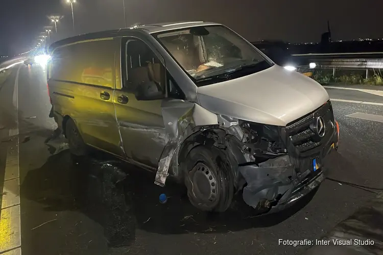 Eenzijdig ongeluk op A8 bij Westzaan
