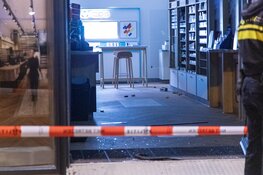 Ramkraak op tabaksspeciaalzaak aan de Krommenieerweg in Wormerveer