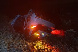 Auto met drie inzittenden crasht in Jisp, geen gewonden