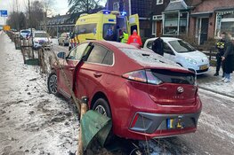 Automobiliste raakt van de weg op N203