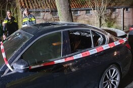 Auto in brand aan Rederstraat te Zaandam