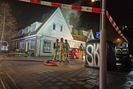 Grote brand in Koog aan de Zaan, tien woningen ontruimd
