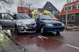 Veel schade bij ongeval in Assendelft