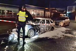 Auto door brand verwoest op Zuidervaart in Zaandam
