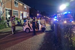 Automobilist crasht op Provincialeweg in Zaandam