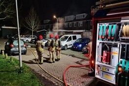 Twee auto's zwaar beschadigd door brand