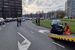 Eenzijdig ongeval op rotonde Zaandam