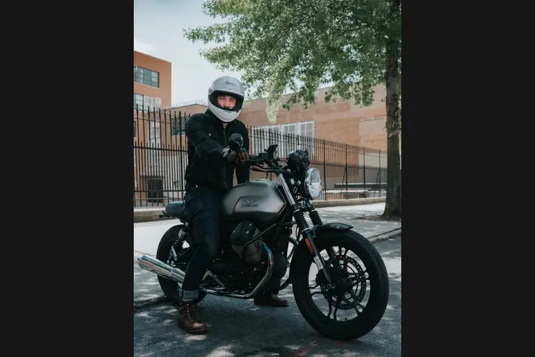 Het belang van veiligheidsuitrusting voor motorrijders